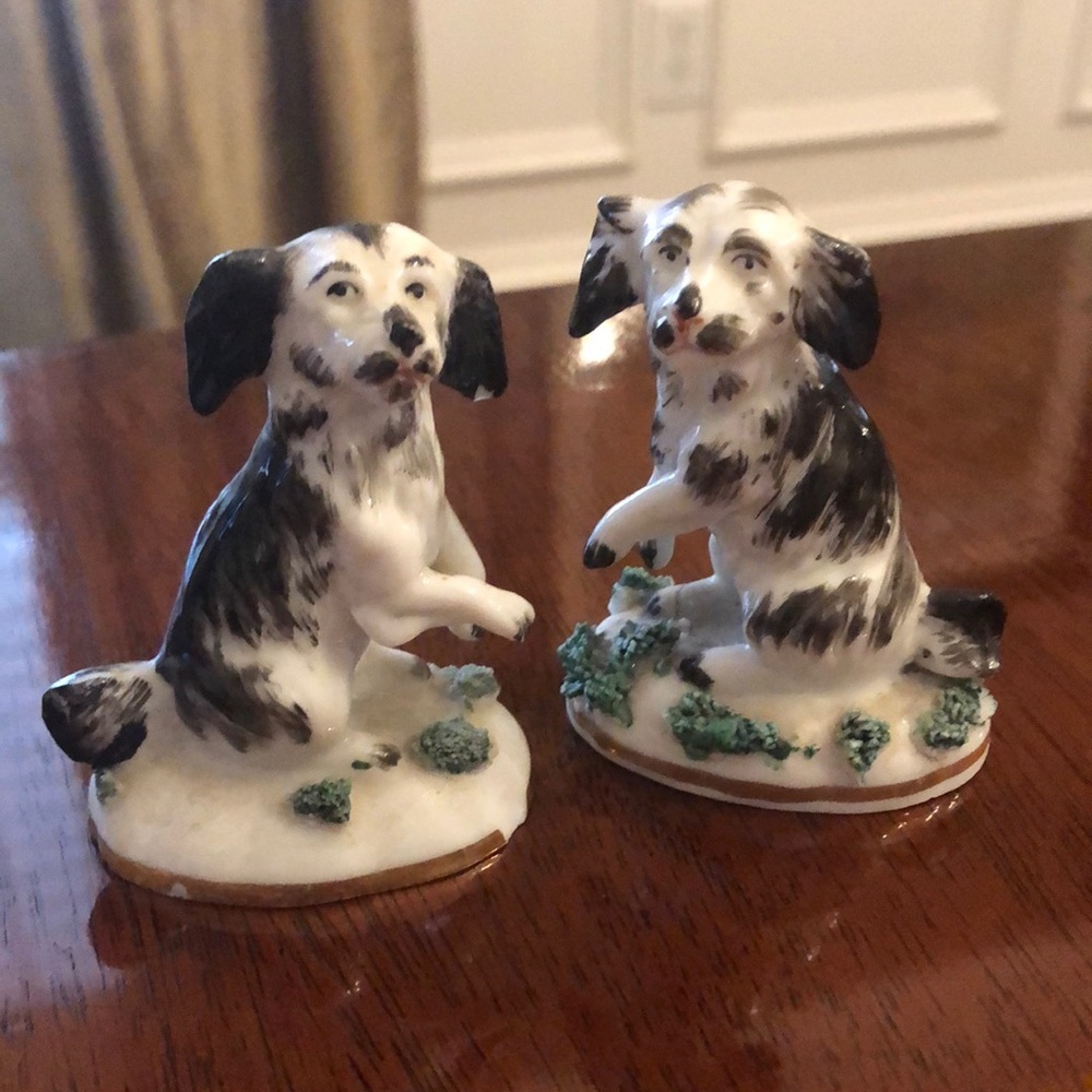 CHELSEA PORCELAIN made between 1756 - 1769.
